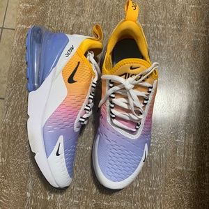 Nike Airmax 270 Size 7.5 Women - Ombre color